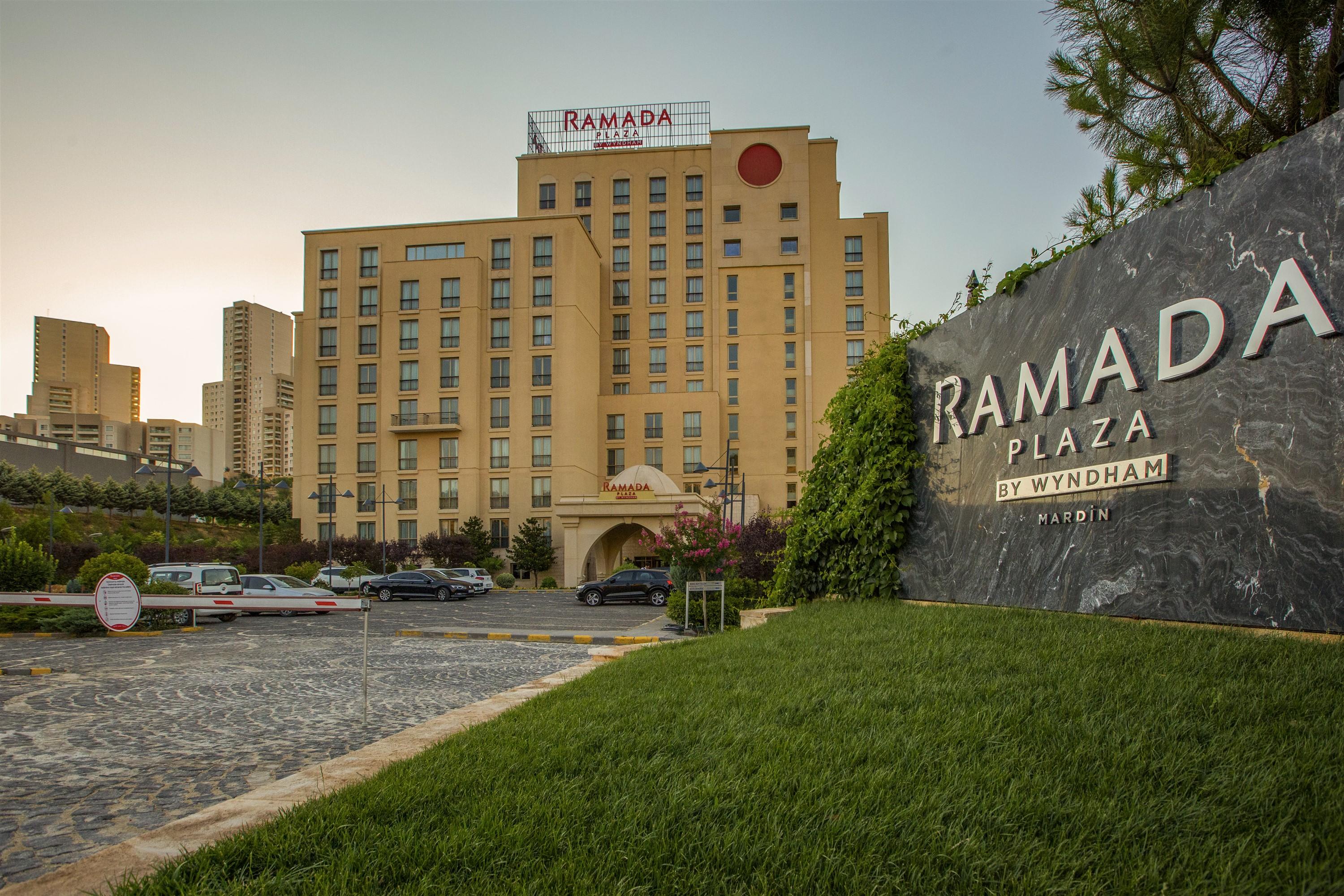 Ramada Plaza By Wyndham Mardin Hotel Eksteriør billede